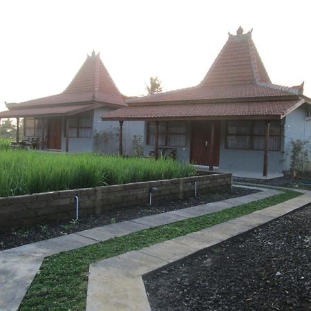 Kampoeng Joglo Ijen Villa Banyuwangi  Buitenkant foto