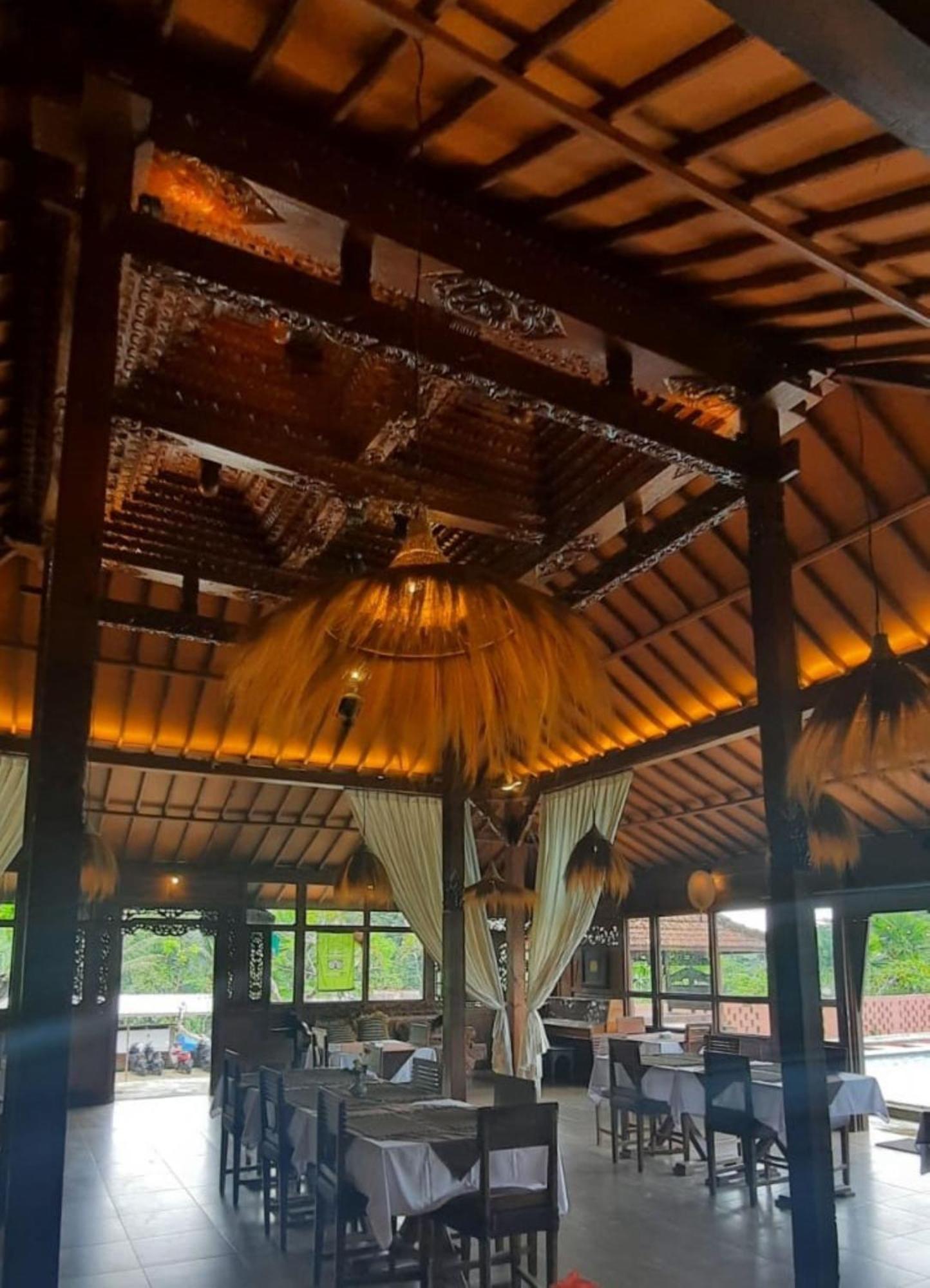 Kampoeng Joglo Ijen Villa Banyuwangi  Buitenkant foto
