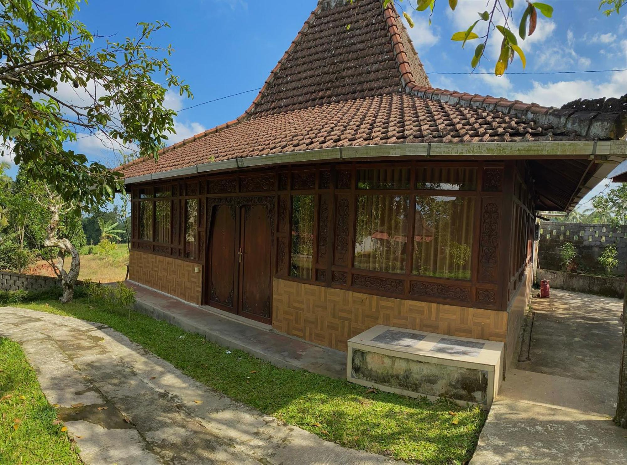 Kampoeng Joglo Ijen Villa Banyuwangi  Buitenkant foto