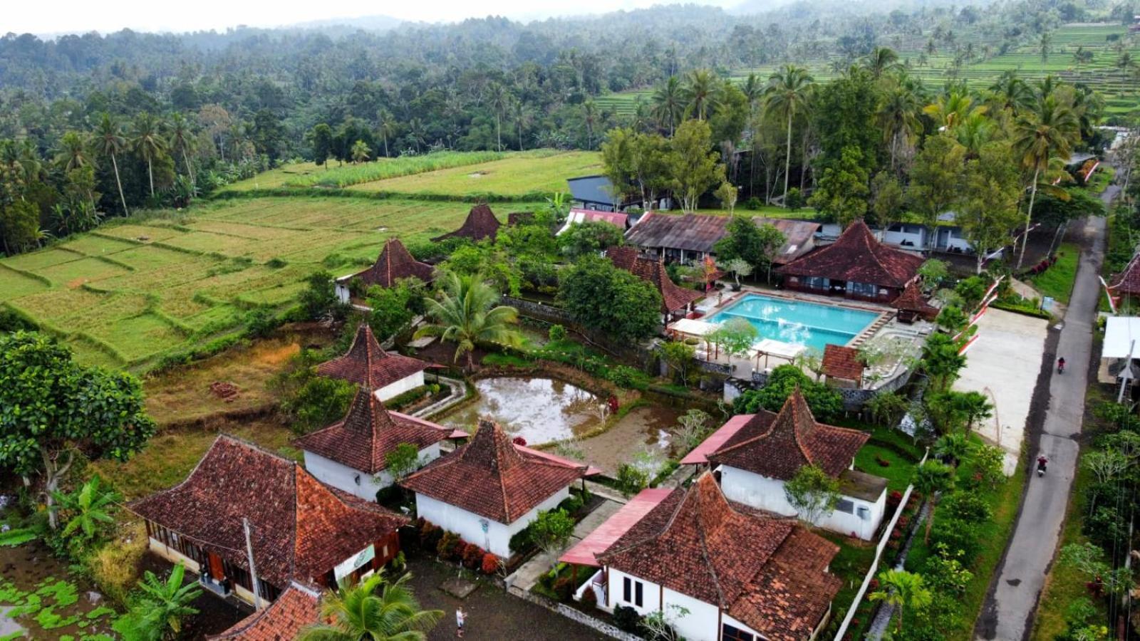 Kampoeng Joglo Ijen Villa Banyuwangi  Buitenkant foto