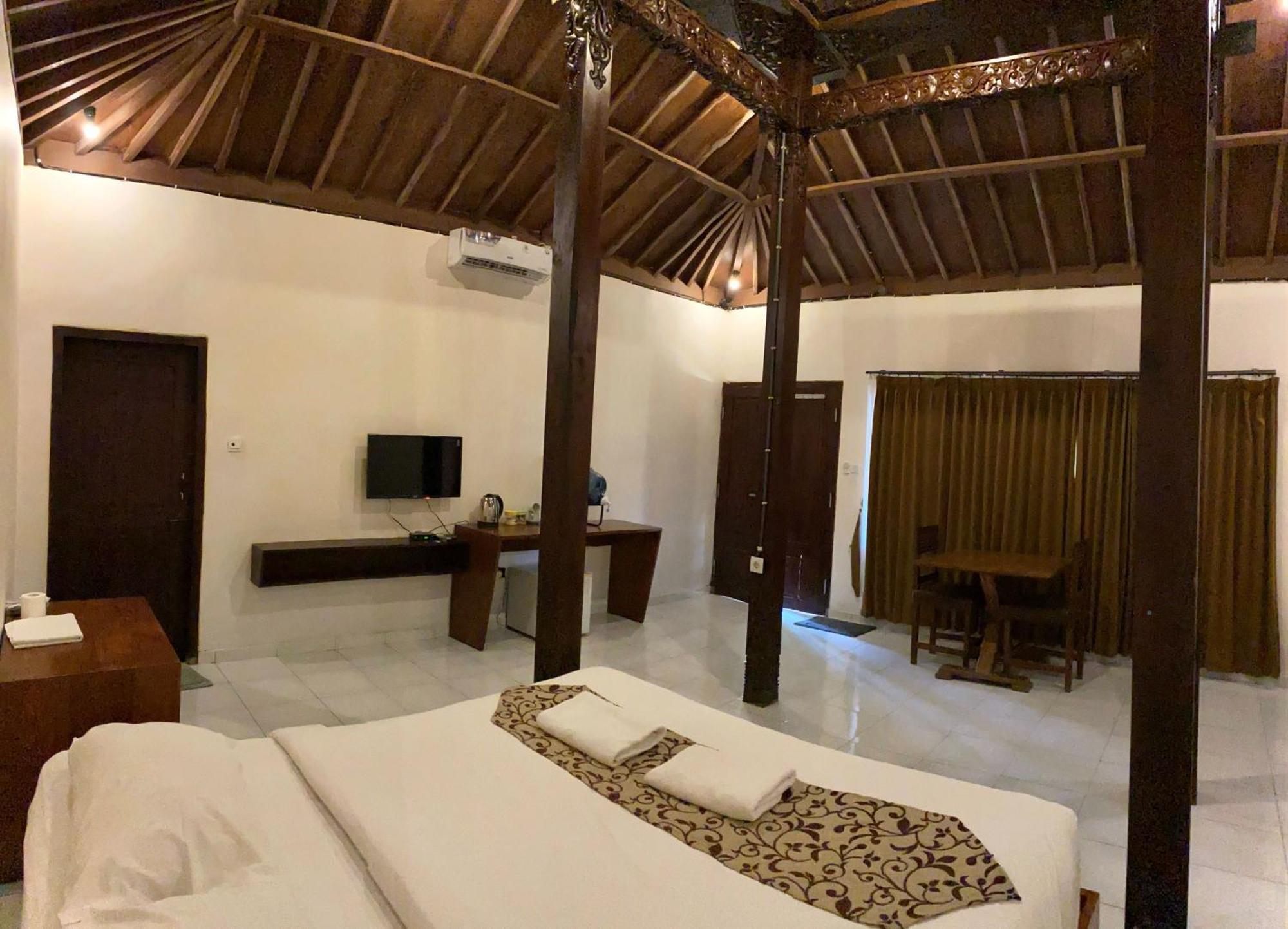 Kampoeng Joglo Ijen Villa Banyuwangi  Kamer foto
