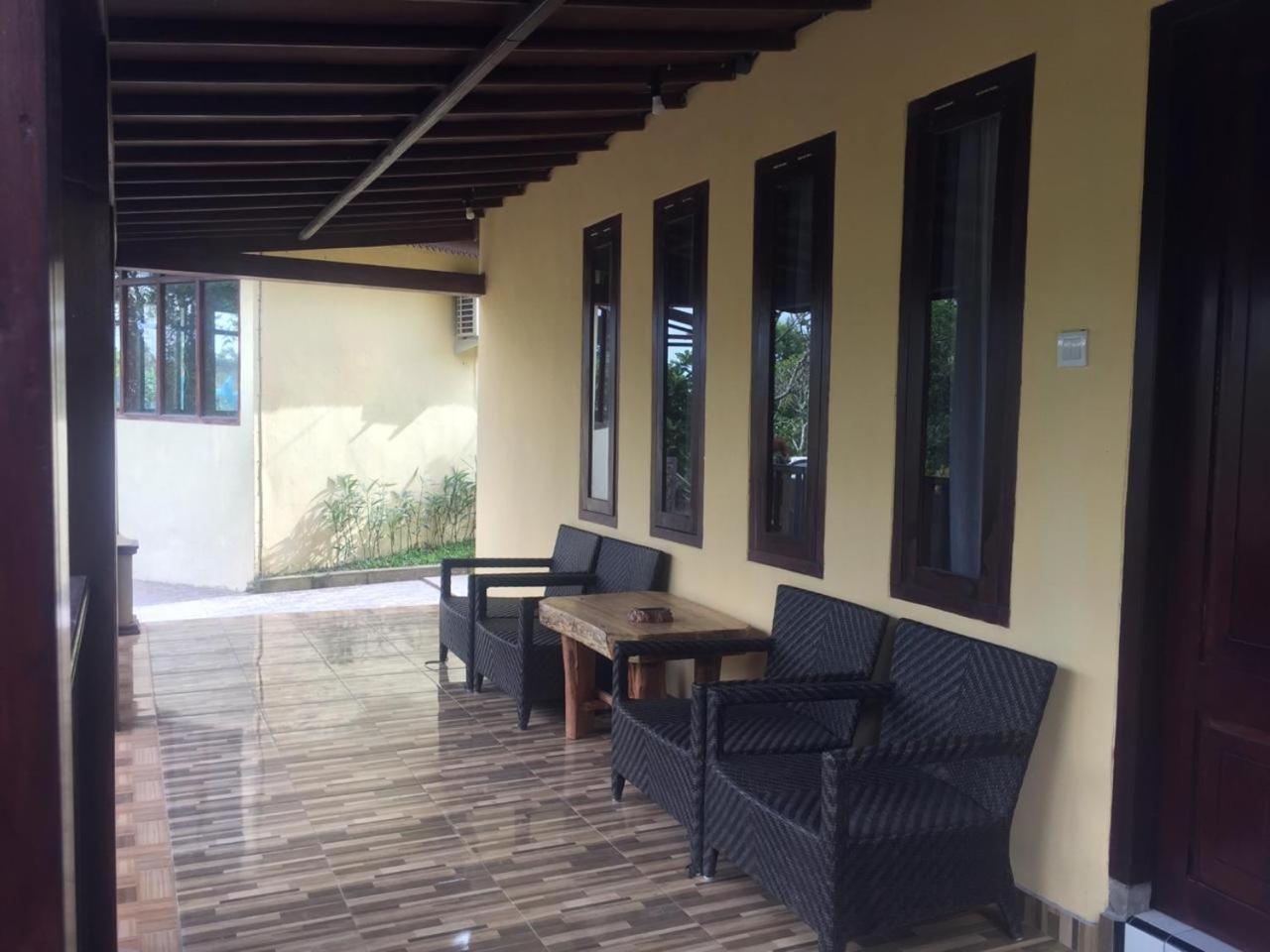 Kampoeng Joglo Ijen Villa Banyuwangi  Kamer foto