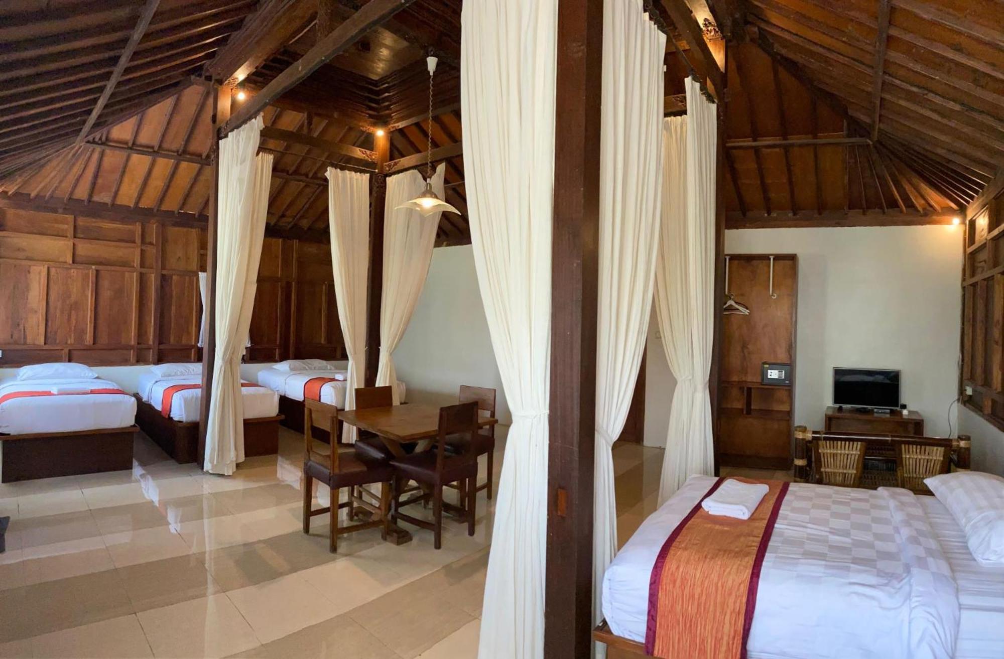 Kampoeng Joglo Ijen Villa Banyuwangi  Kamer foto